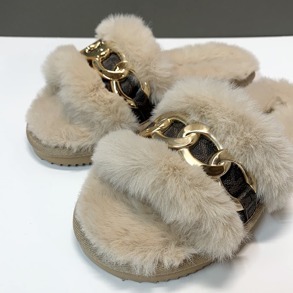 MICHAEL Michael Kors Shoes - NEW Michael Kors Faux Fur Slides